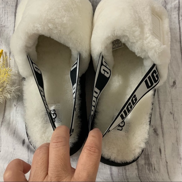 Women's UGG Disco Slide White Sheepskin - Picture 7 of 14